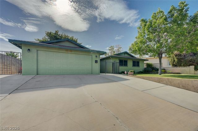 1320 Gloria Lane, Boulder City, NV 89005
