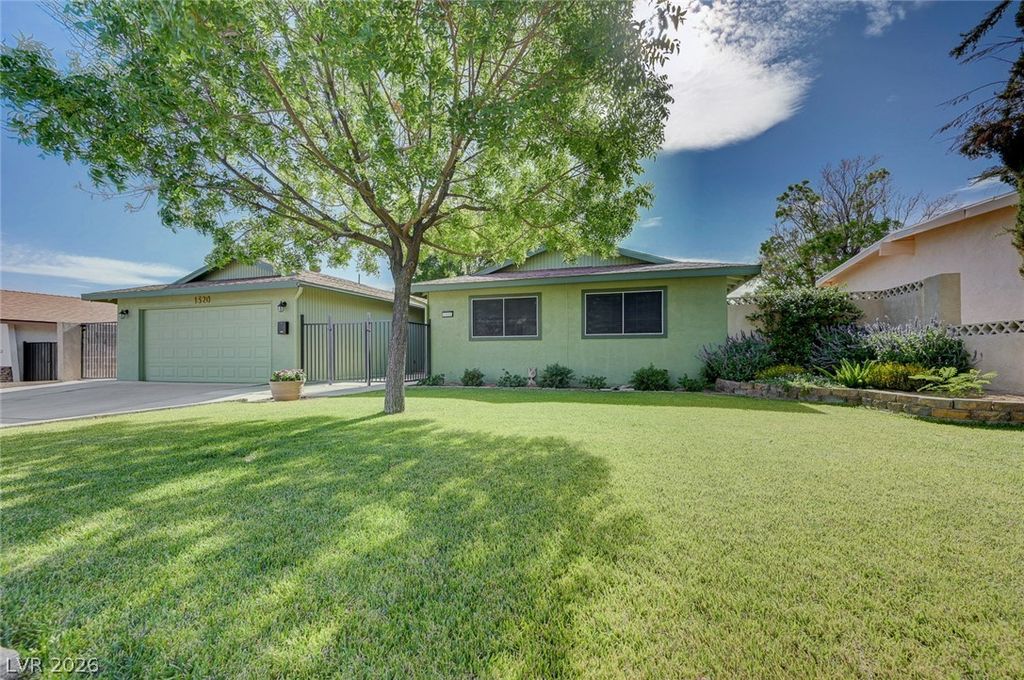 1320 Gloria Lane, Boulder City, NV 89005