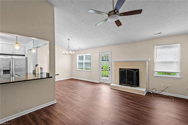 1056 Casanova DR, Virginia Beach, VA 23454