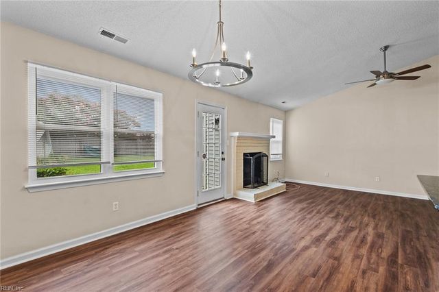 1056 Casanova DR, Virginia Beach, VA 23454