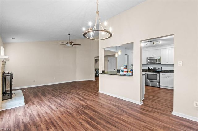 1056 Casanova DR, Virginia Beach, VA 23454