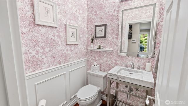 18212 73rd Avenue W, Edmonds, WA 98026