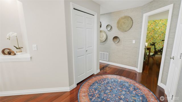 18212 73rd Avenue W, Edmonds, WA 98026