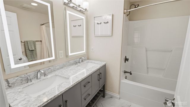 18212 73rd Avenue W, Edmonds, WA 98026