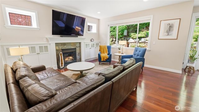 18212 73rd Avenue W, Edmonds, WA 98026