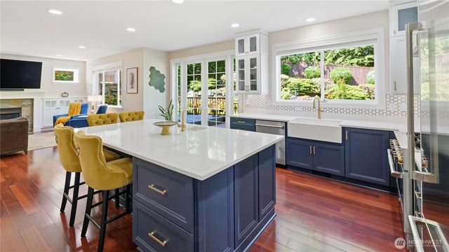 18212 73rd Avenue W, Edmonds, WA 98026