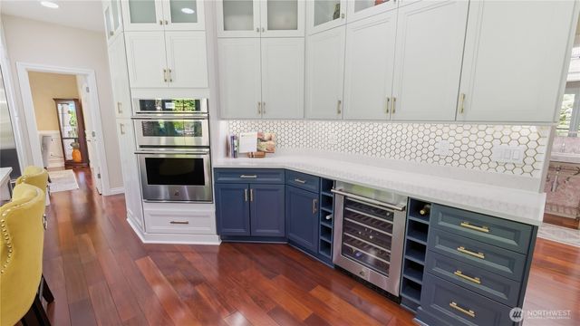 18212 73rd Avenue W, Edmonds, WA 98026