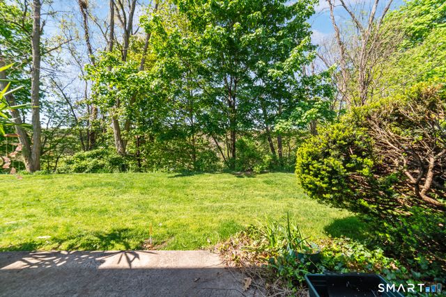 55 Porter Avenue 6E, Naugatuck, CT 06770