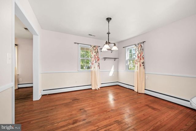 304 W OAK AVE, Easton, MD 21601