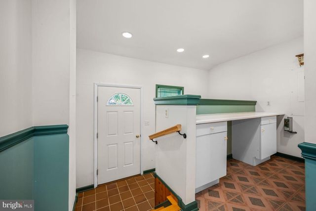 304 W OAK AVE, Easton, MD 21601