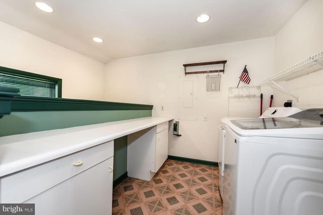 304 W OAK AVE, Easton, MD 21601