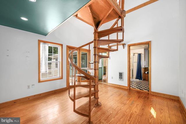 304 W OAK AVE, Easton, MD 21601