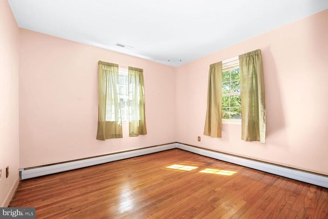 304 W OAK AVE, Easton, MD 21601