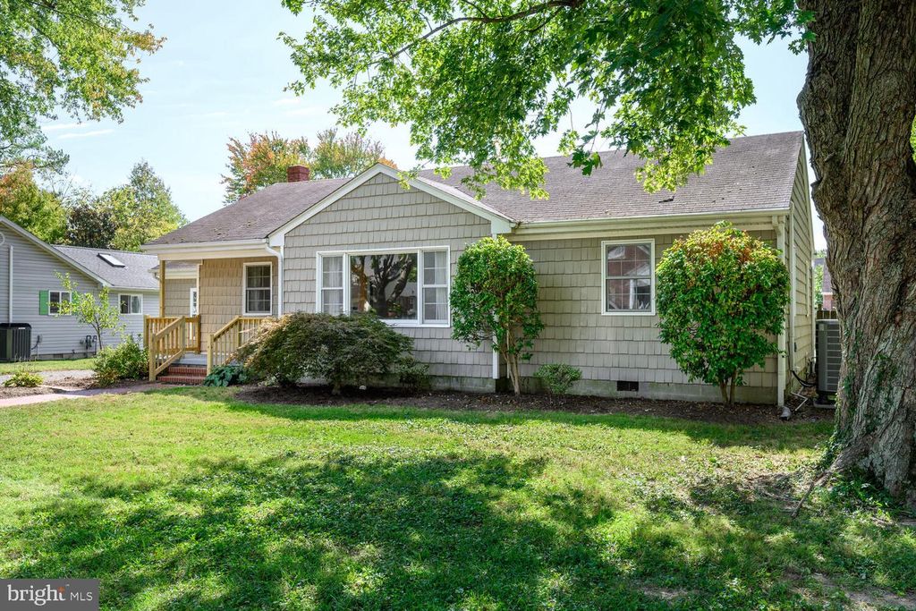 304 W OAK AVE, Easton, MD 21601