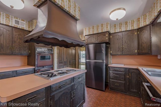 4642 Brightmore Road, Bloomfield Hills, MI 48302