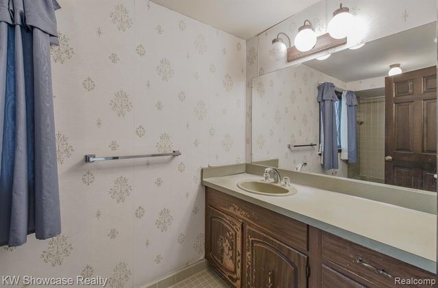 4642 Brightmore Road, Bloomfield Hills, MI 48302