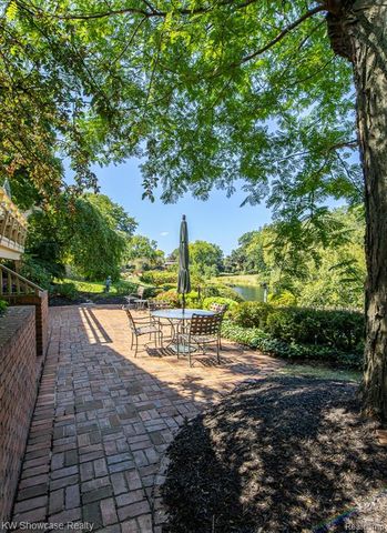 4642 Brightmore Road, Bloomfield Hills, MI 48302