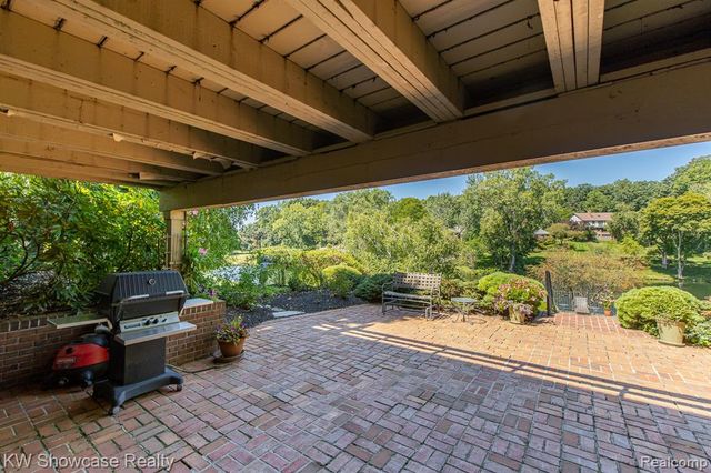 4642 Brightmore Road, Bloomfield Hills, MI 48302