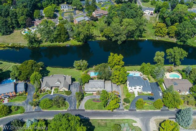 4642 Brightmore Road, Bloomfield Hills, MI 48302