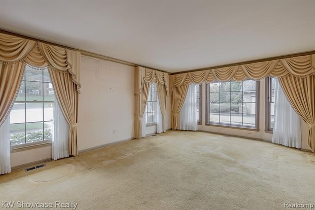 4642 Brightmore Road, Bloomfield Hills, MI 48302