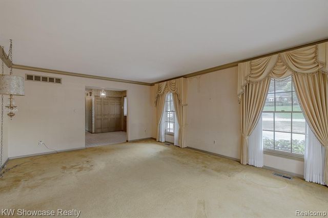 4642 Brightmore Road, Bloomfield Hills, MI 48302