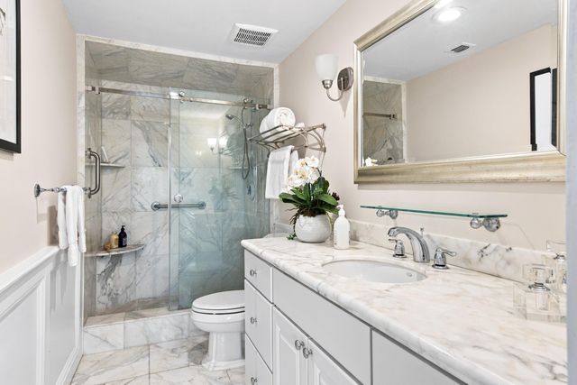 250 Bradley Place 504, Palm Beach, FL 33480