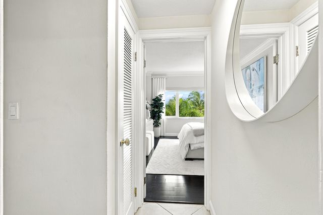 250 Bradley Place 504, Palm Beach, FL 33480