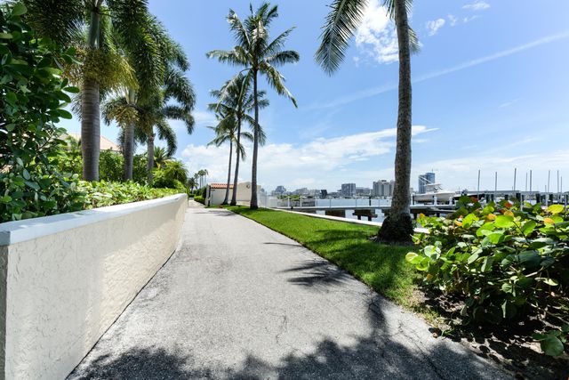 250 Bradley Place 504, Palm Beach, FL 33480