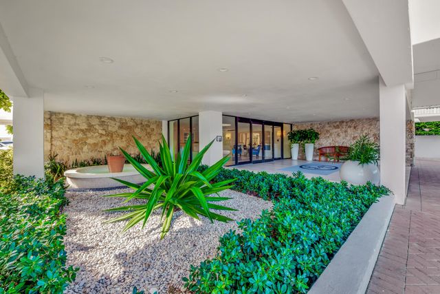250 Bradley Place 504, Palm Beach, FL 33480