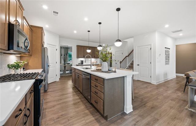 806 Tupelo Way, Villa Rica, GA 30180