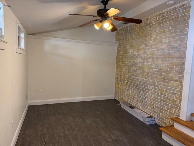 3813 W DE LEON STREET, Tampa, FL 33609