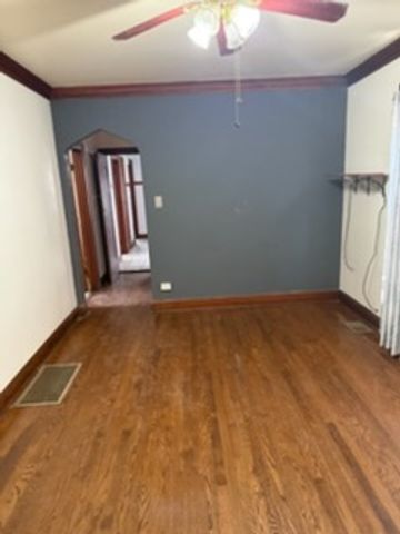 10447 S AVENUE G, Chicago, IL 60617