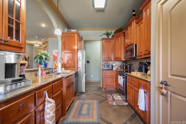 2502 Daisy Cove, Bryant, AR 72022