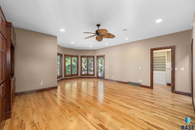2502 S Big Timber Pl Place, Sioux Falls, SD 57105