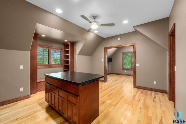 2502 S Big Timber Pl Place, Sioux Falls, SD 57105