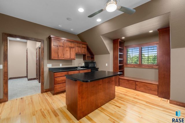 2502 S Big Timber Pl Place, Sioux Falls, SD 57105