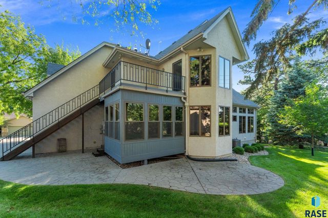 2502 S Big Timber Pl Place, Sioux Falls, SD 57105