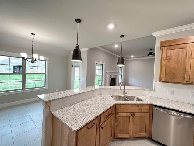 969 Madden Street, Tontitown, AR 72762