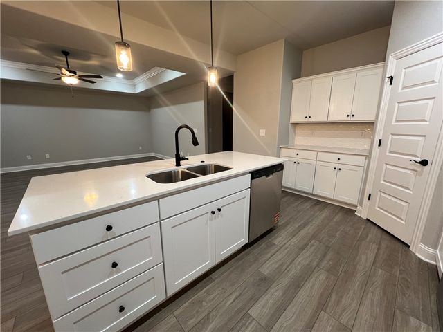 259 Tonya Loop, Huntsville, AR 72740