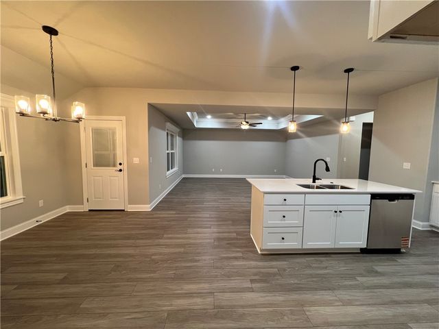 259 Tonya Loop, Huntsville, AR 72740