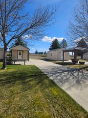 1205 N Country Club Dr, Spokane, WA 99006