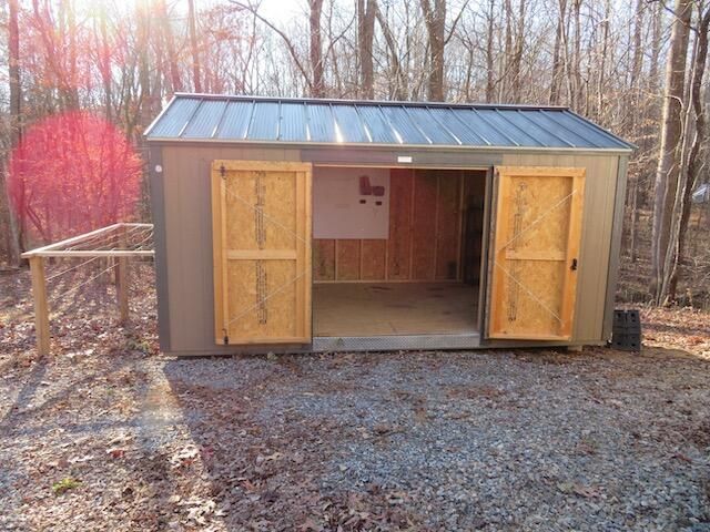 715 Mountain Meadow DR, Vinton, VA 24179
