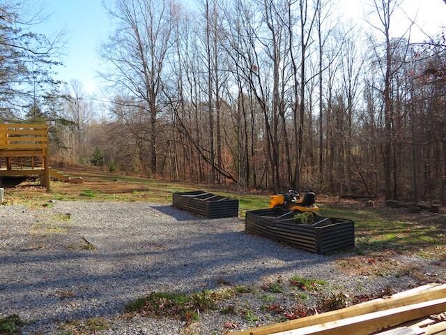 715 Mountain Meadow DR, Vinton, VA 24179