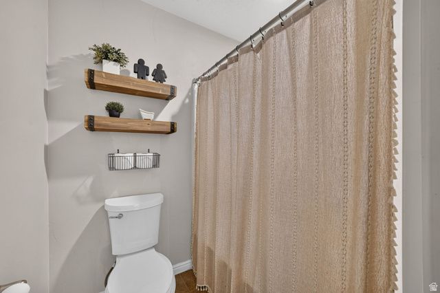 2135 W SEGO ST, West Haven, UT 84401