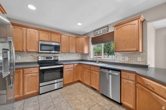 2135 W SEGO ST, West Haven, UT 84401