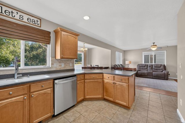 2135 W SEGO ST, West Haven, UT 84401