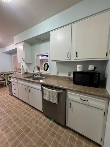 375 Lark Avenue, Maplewood, MN 55117