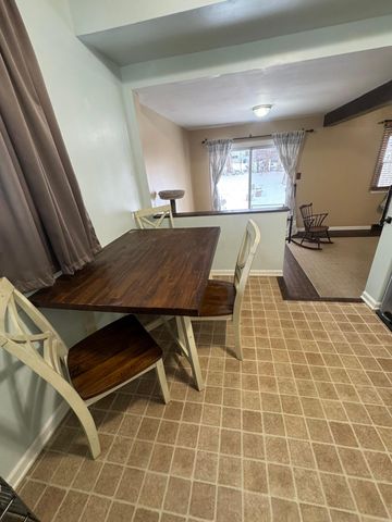 375 Lark Avenue, Maplewood, MN 55117