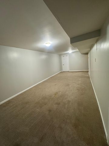 375 Lark Avenue, Maplewood, MN 55117