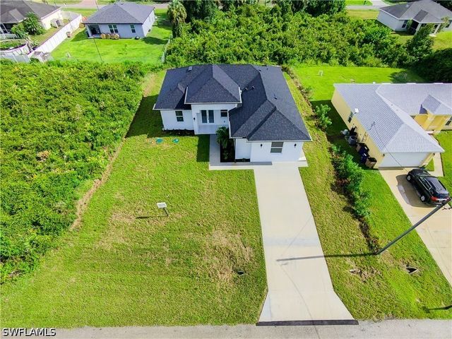 3007 72nd ST W, Lehigh Acres, FL 33971